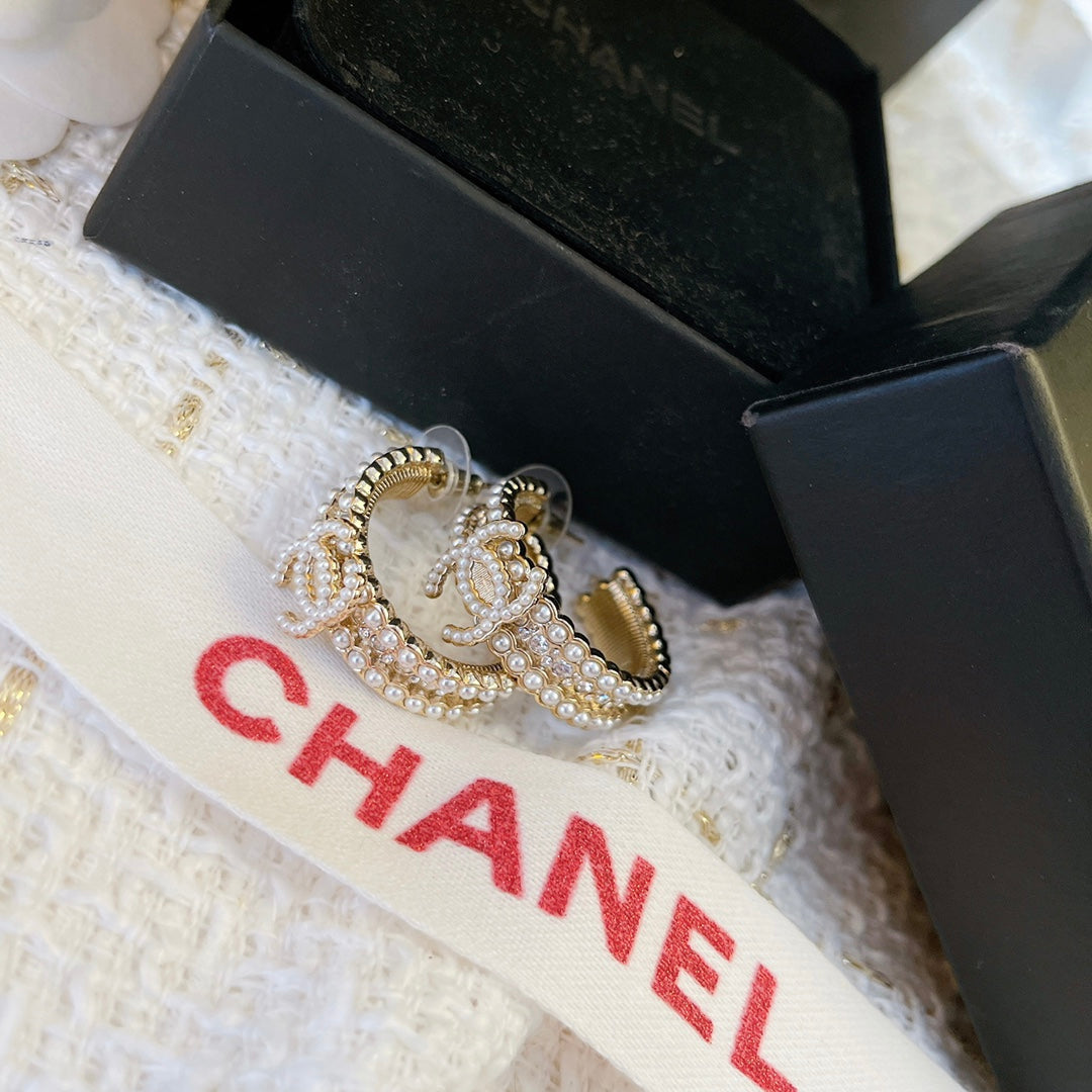 2025 Luxurious Full Pearl Rhinestone Earrings
