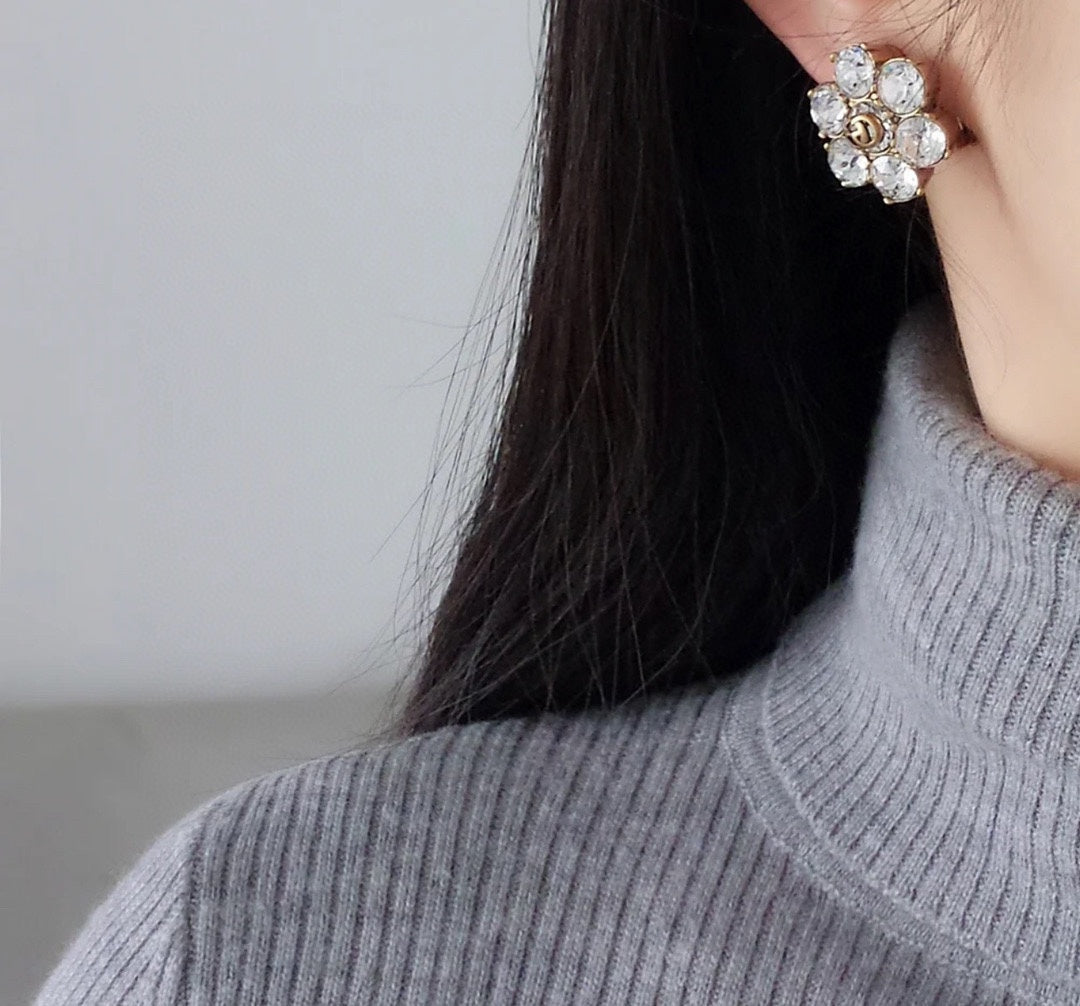 2025 Vintage Diamond Flower Stud Earrings