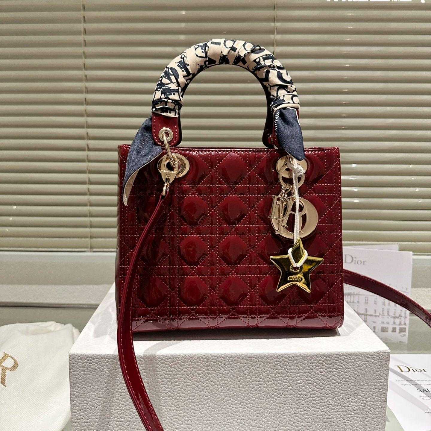 2025 Bag Stylish Top-handle Bag W168