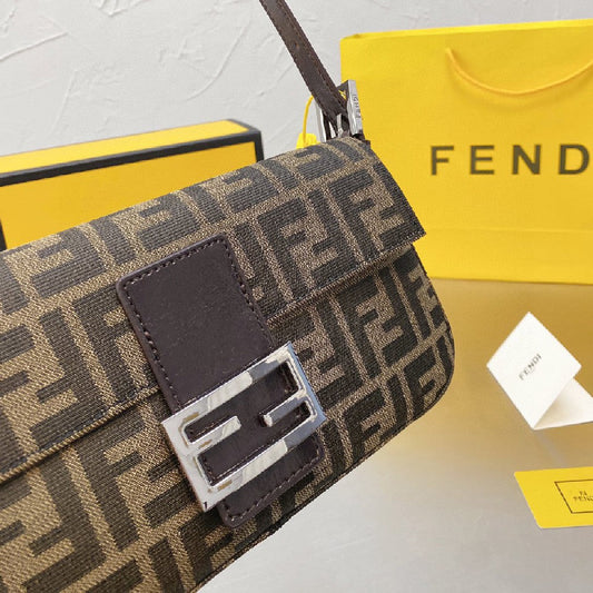 2025 Bag Classic Baguette Bag F4