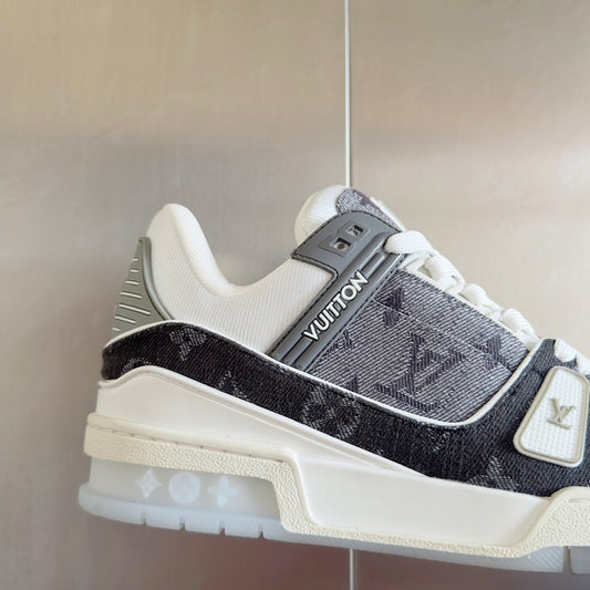 2025 250305 New color matching high quality board shoes