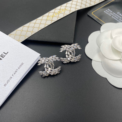 2025 Sparkling Crystal and Diamond Earrings