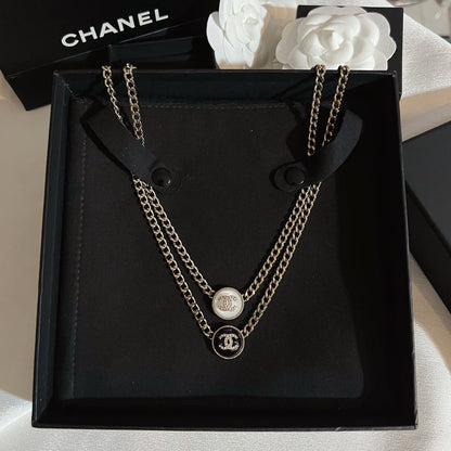2025 Fashion Rhinestone Round Double C Necklace