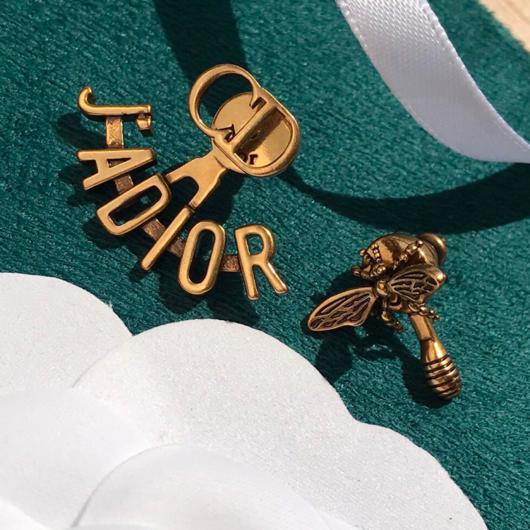 2025 Bee and golden earrings