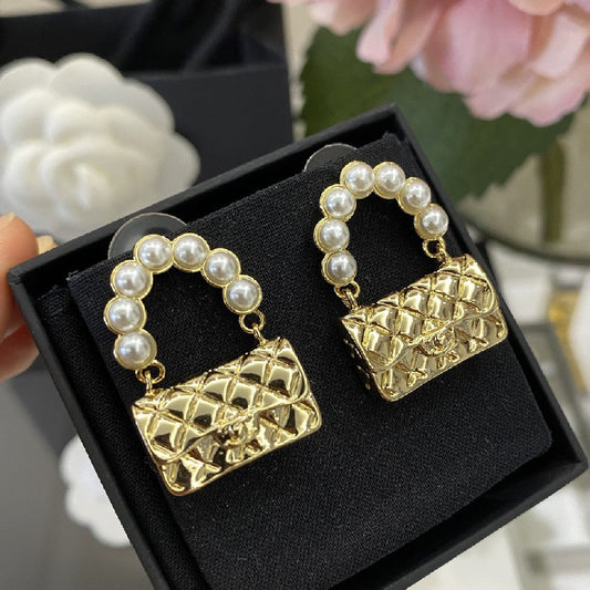 2025 Pearl Earrings In  Shape