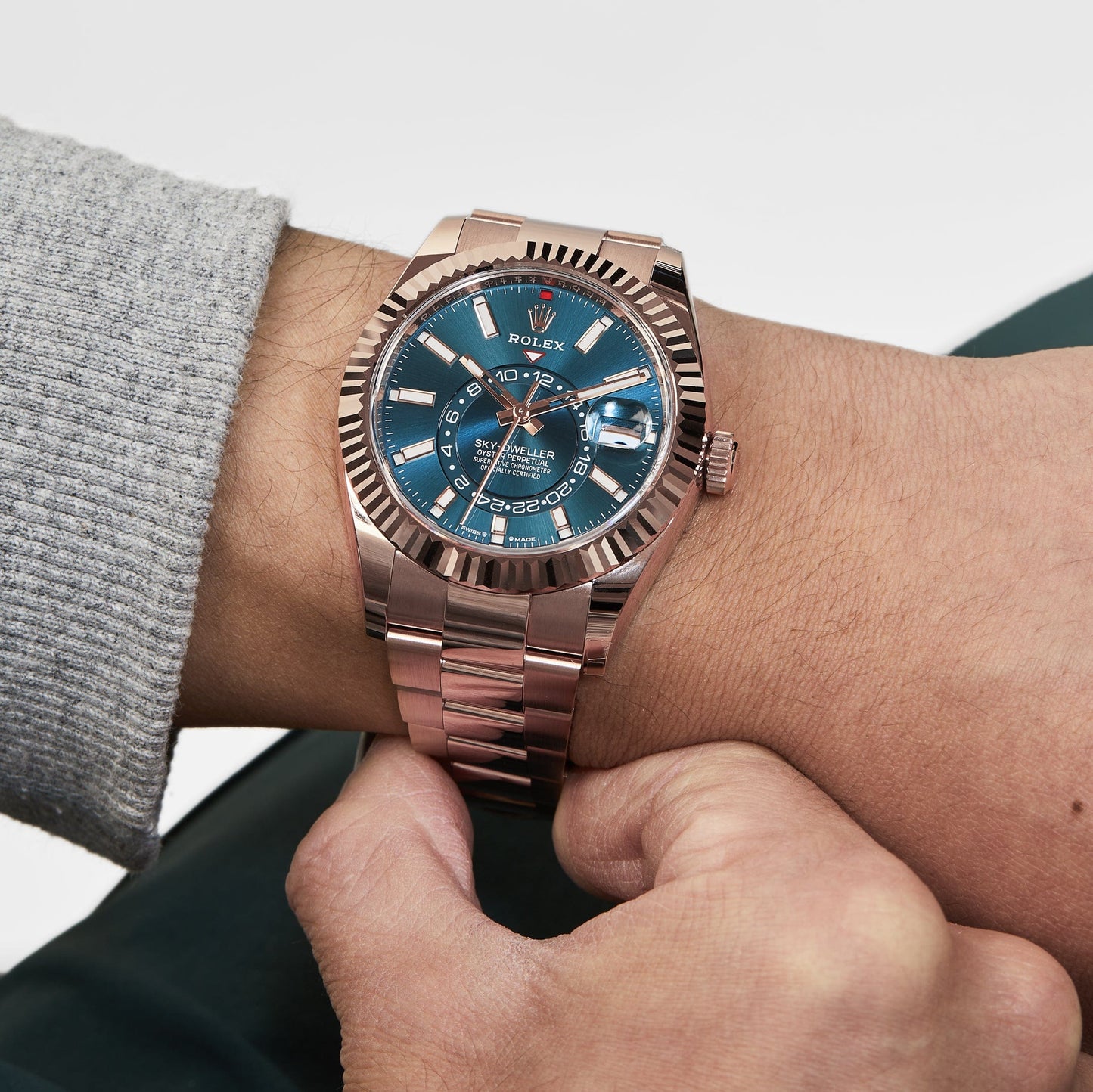 2025 Watch Sky-Dweller 336935 Rose Gold Blue Dial